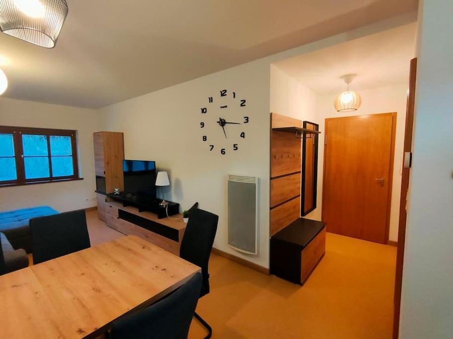 Industriel F3 Appartement Thann Luaran gambar